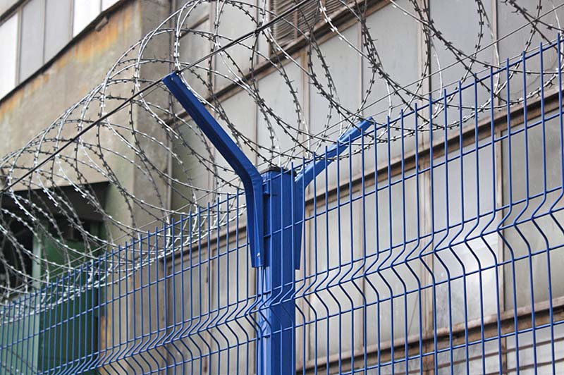 Армированная колючая лента